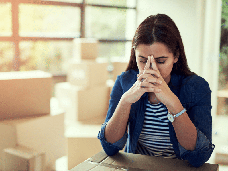 Dealing With Holiday Moving Stress: A Comprehensive Guide