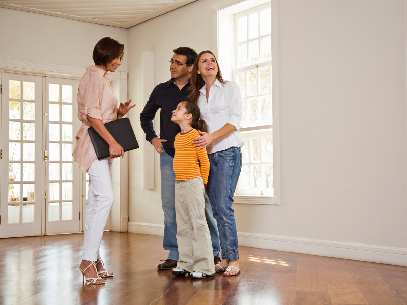 family with a Realtor in Chicago