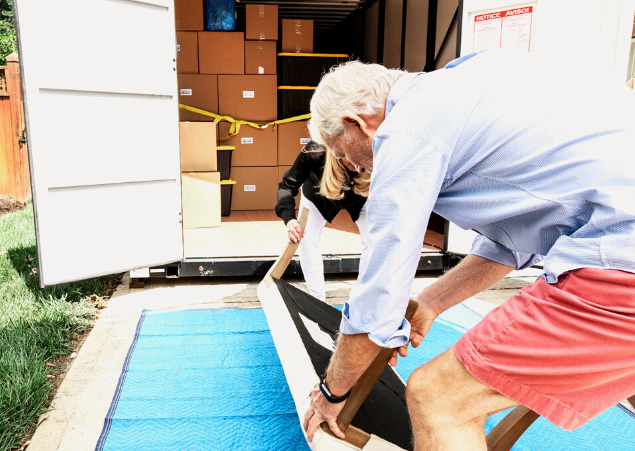 Take your time moving your stuff into your UNITS moving and portable storage container of Connecticut