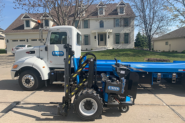 Units of Central Iowa Clients turn to Units Moving & Portable Storage of Des Moines, IA for top tier customer services and upfront pricing.