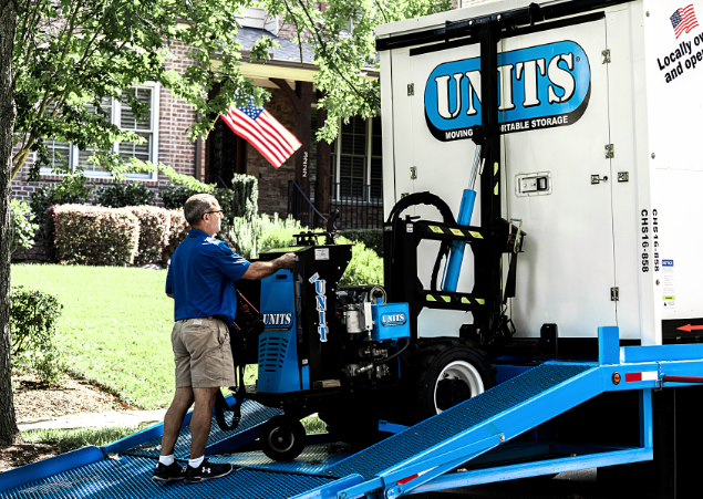 Moving Made Easy With UNITS Portable Containers