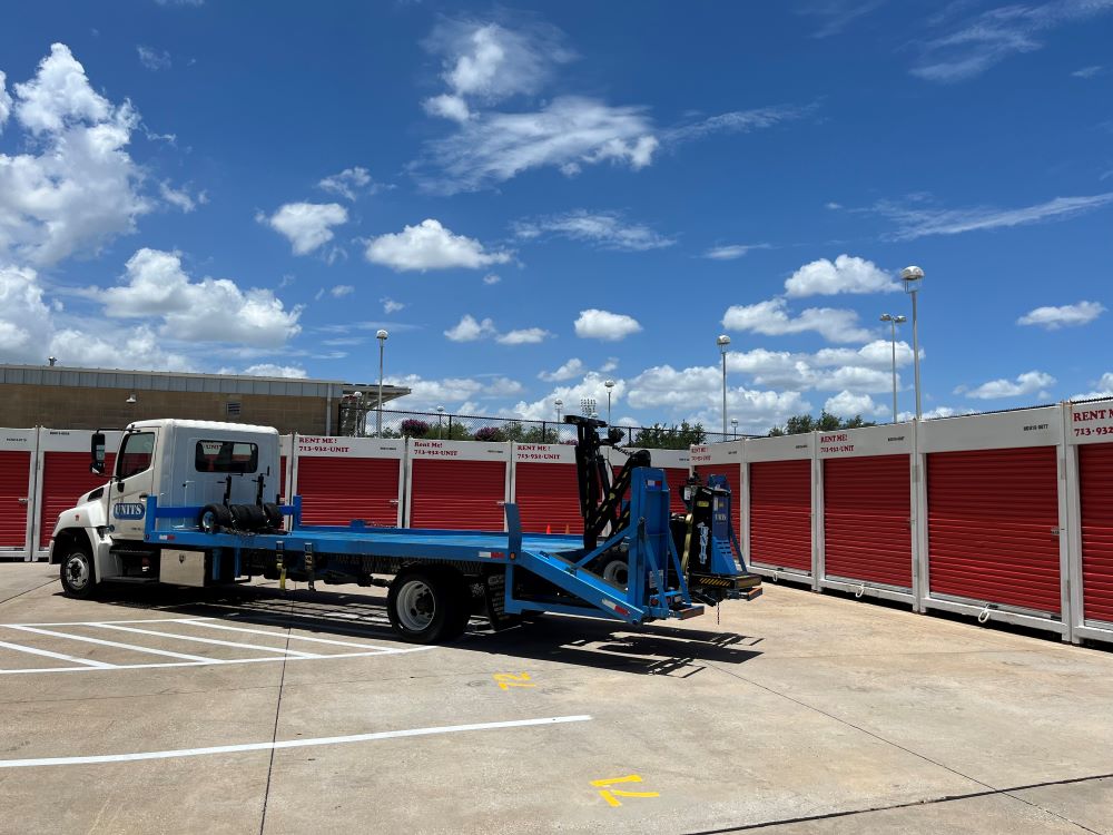 UNITS Moving and Portable Storage truck.