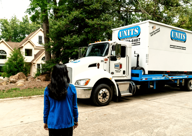 Girl watching the UNITS truck in Huntsville Alabama