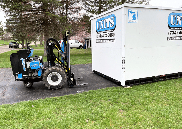 moving the UNIT container with the robo in southeast michigan